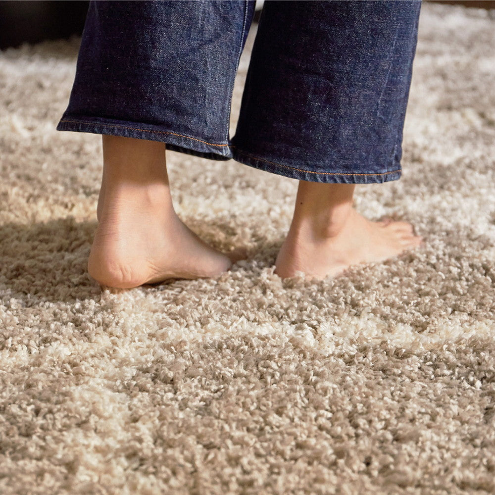 ベニワレン柄のエジプト製ウィルトンシャギーラグ ラリス