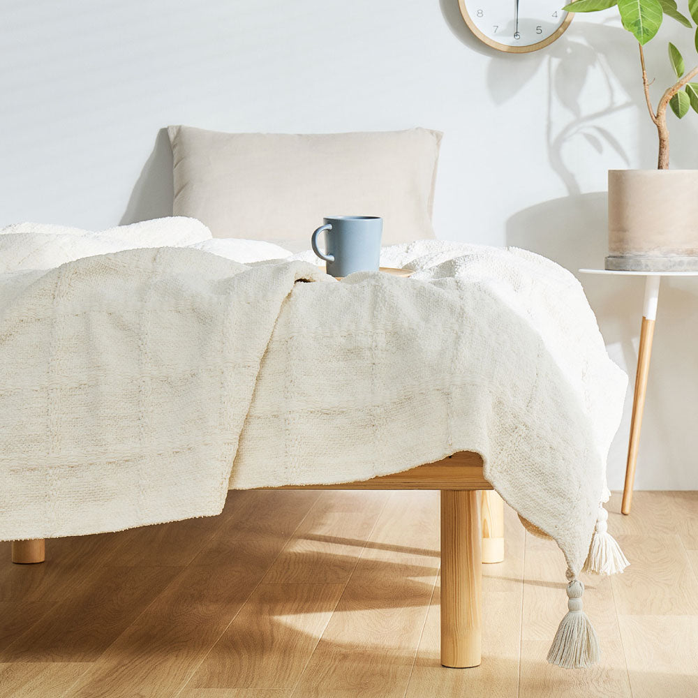 くつろぎ時間を心地よく彩るニットスローケット シングル~ダブル