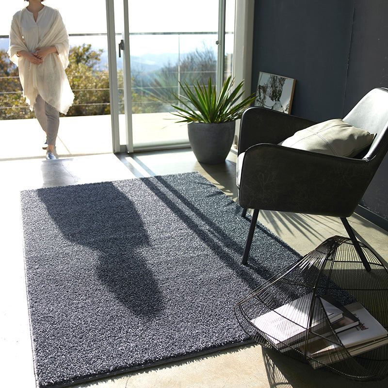 上品な光沢が高級感を演出するおしゃれな防炎&消臭ラグ ルネラグ