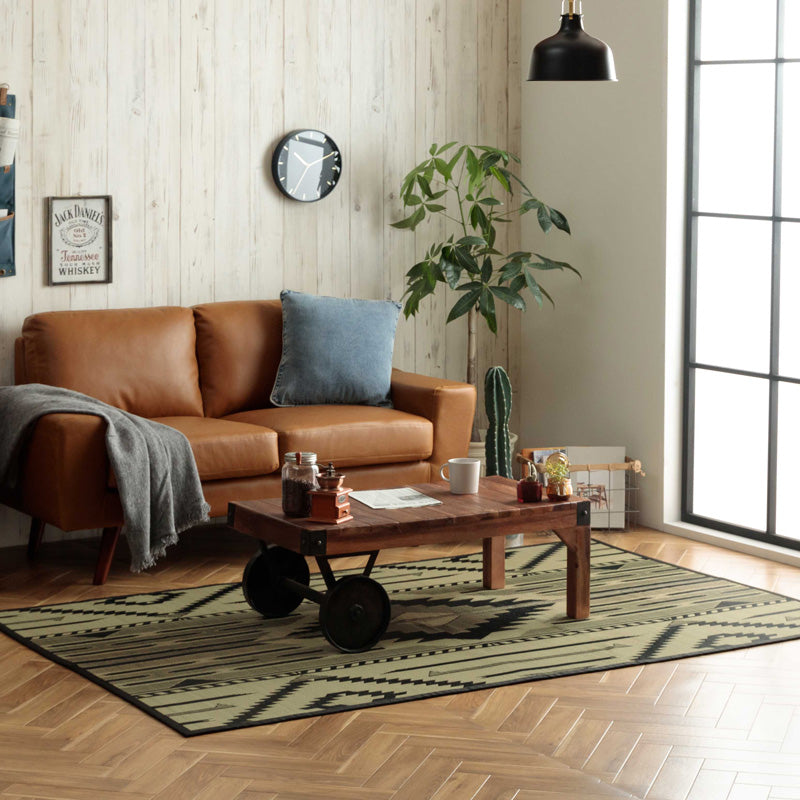 キリム柄のい草ラグ 美しい織りがお部屋を引き立たせる