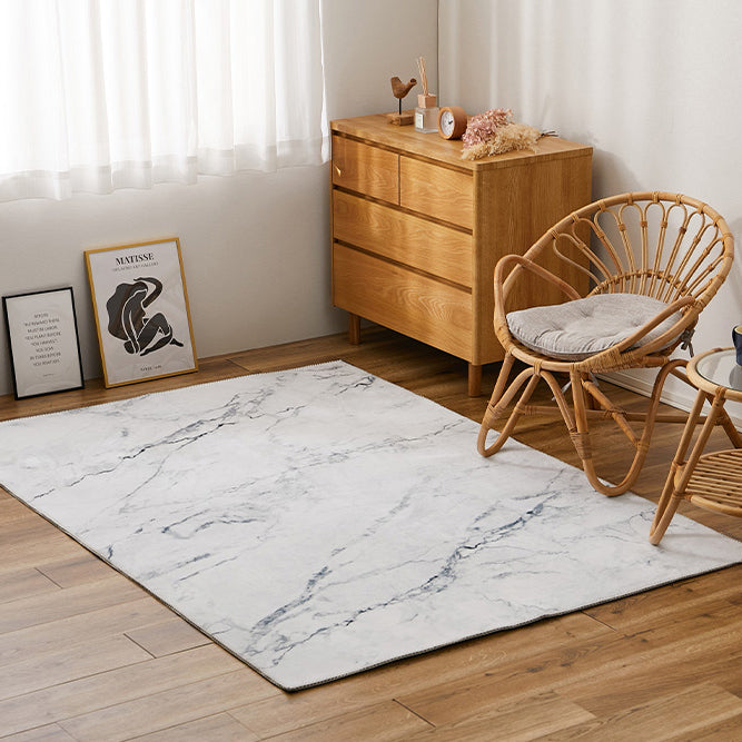大理石柄のソフトフランネルラグ 海外風インテリアやホワイトコーデにあうシックなデザイン