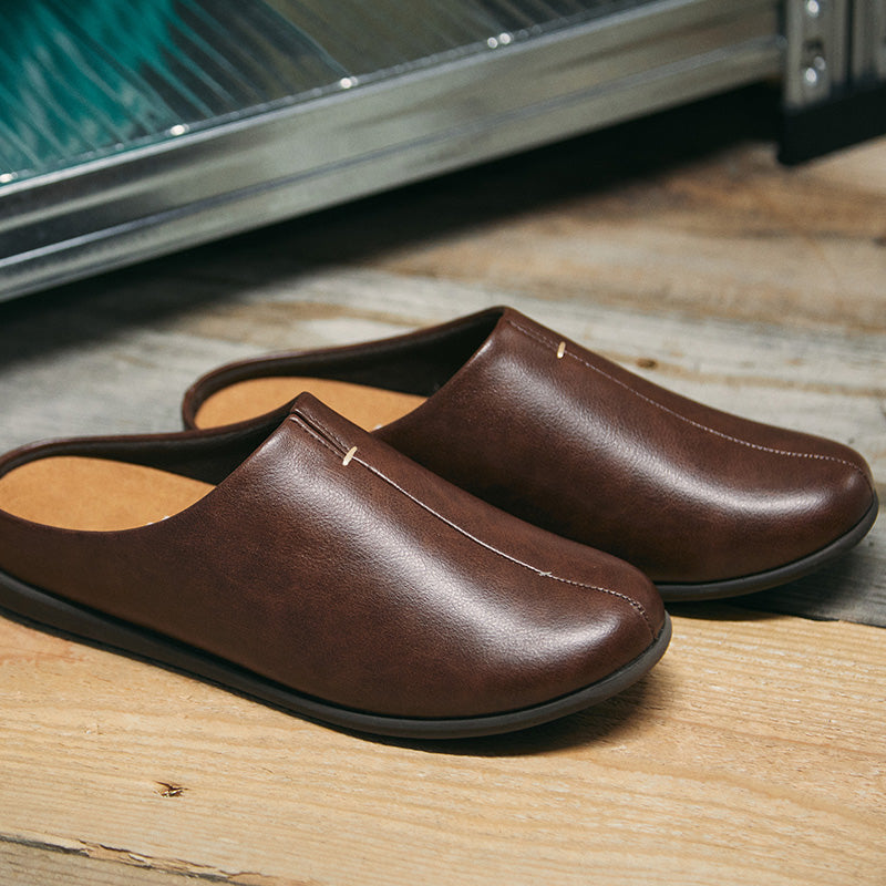 歩くを考えたスリッパ room&