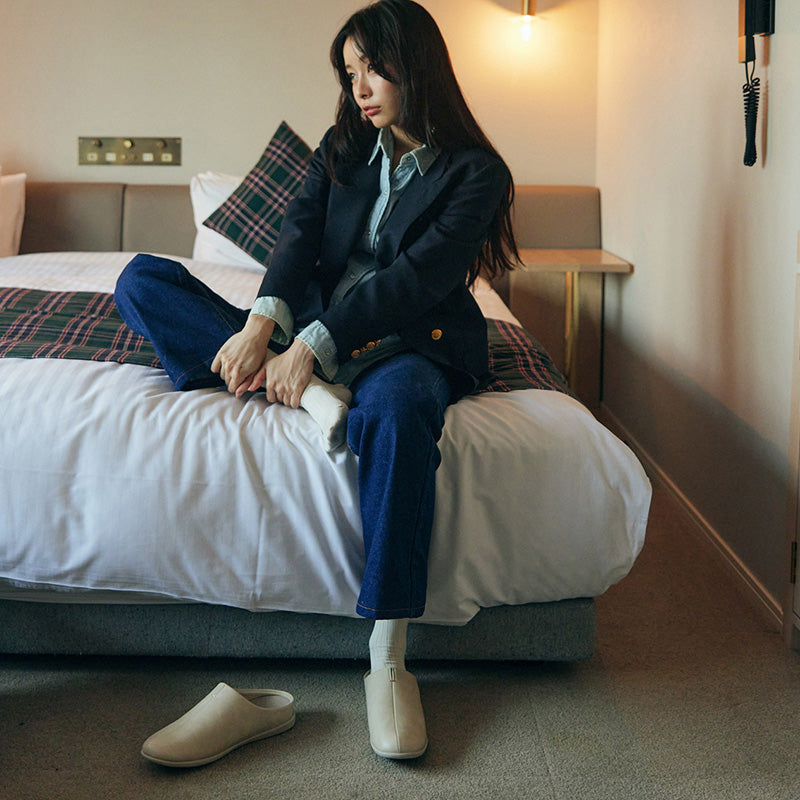 歩くを考えたスリッパ room&