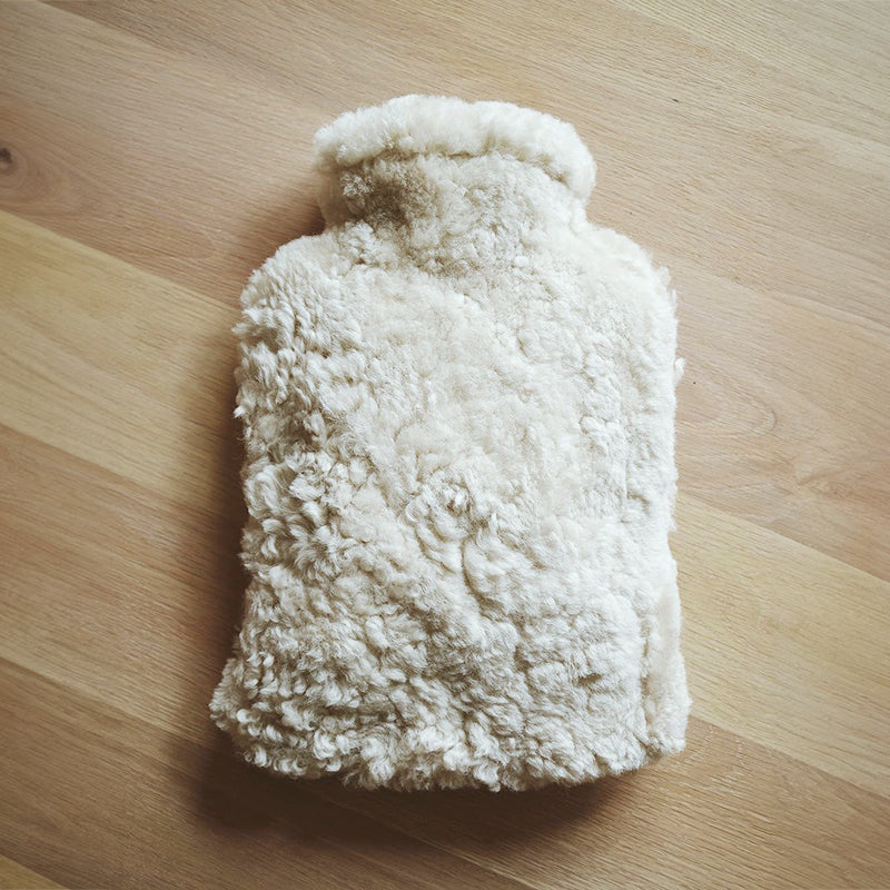 ニュージーランド産の羊毛を使用した湯たんぽ Hot Water Bottle Sheepskin ホットウォーターボトル シープスキン