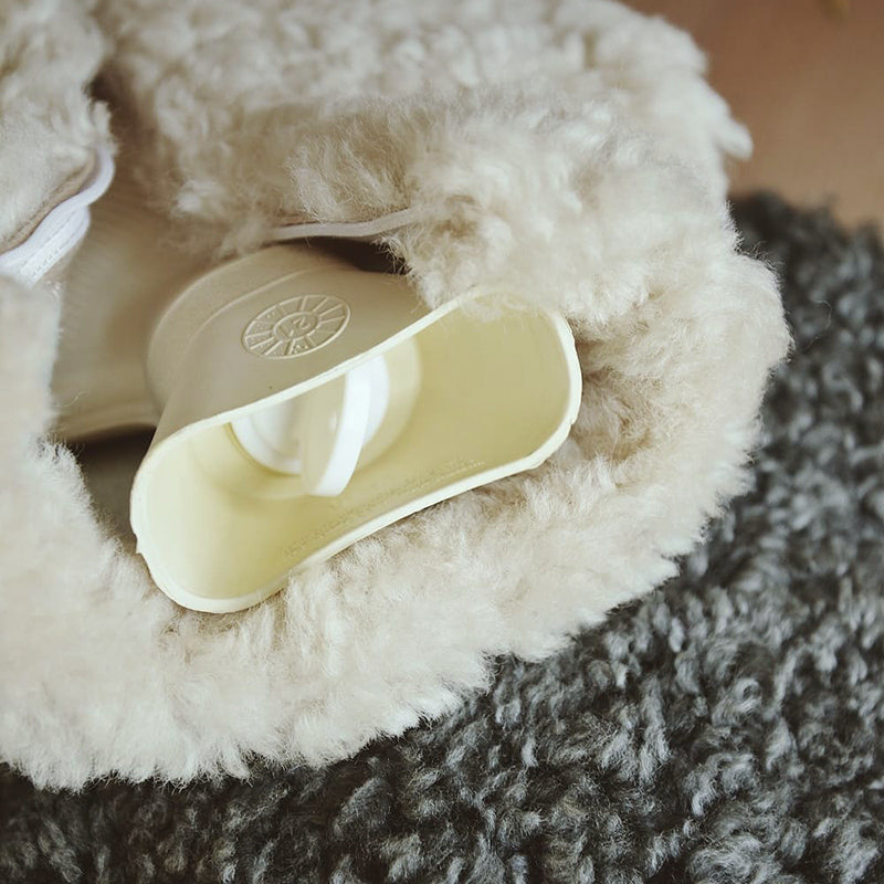 ニュージーランド産の羊毛を使用した湯たんぽ Hot Water Bottle Sheepskin ホットウォーターボトル シープスキン