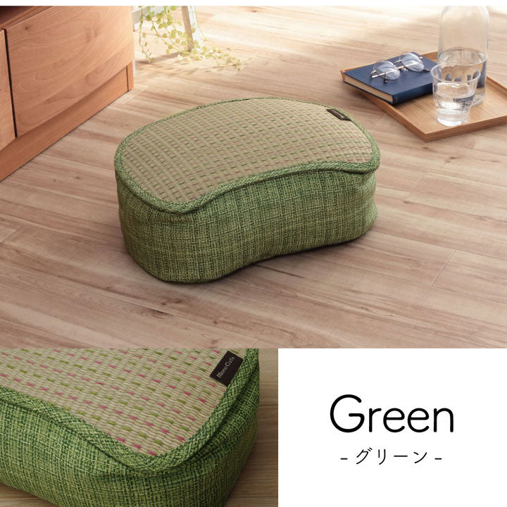 すっきりとしたドット柄のおしゃれない草のスマホクッション