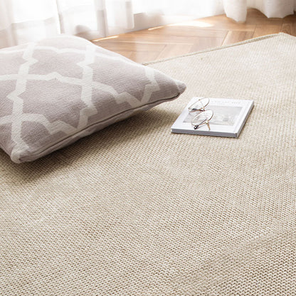 シェニール織で繊細な凹凸を表現したしなやかな手触りのラグ