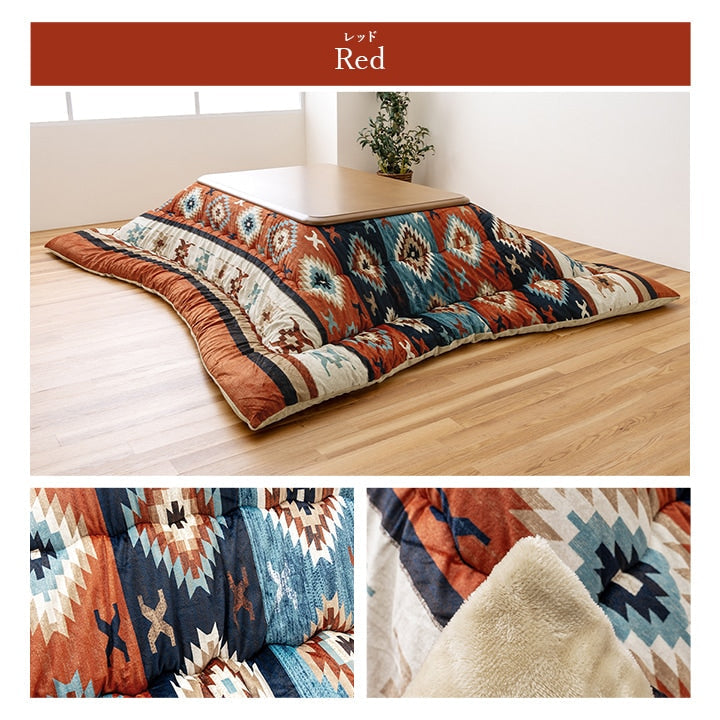 華やかなデザインのキリム柄のこたつ掛け布団