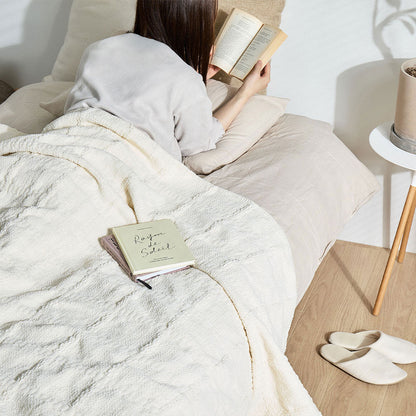 くつろぎ時間を心地よく彩るニットスローケット シングル～ダブル