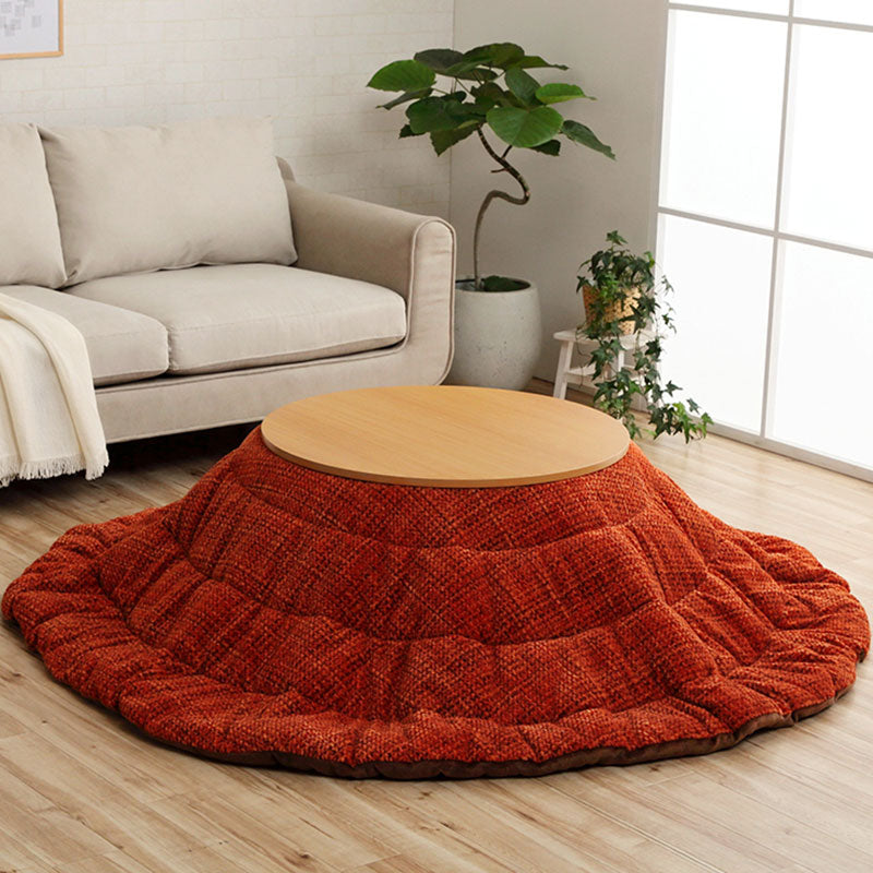 あたたかみのあるカラーを使用したこたつ掛け布団 ノート 円形