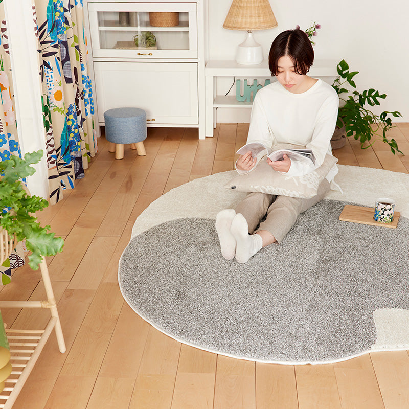 防ダニ加工のおしゃれな北欧テイスト優しいカタチのアートラグ