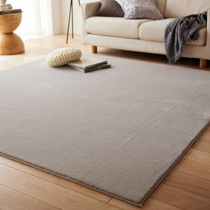 上品な光沢が高級感を演出するおしゃれな防炎＆消臭ラグ ハクラグ