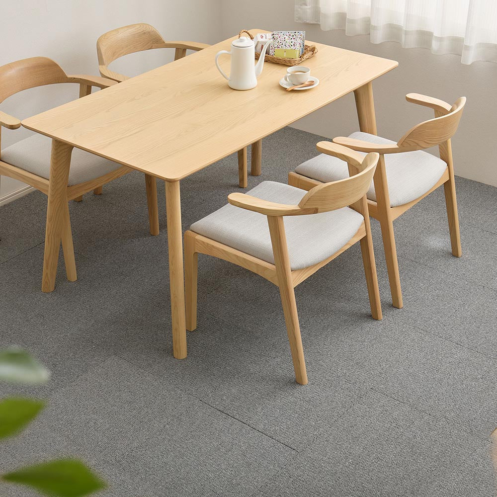 タイルカーペット ペットの足腰を守るクッション性 置くだけでズレない洗える吸着マット